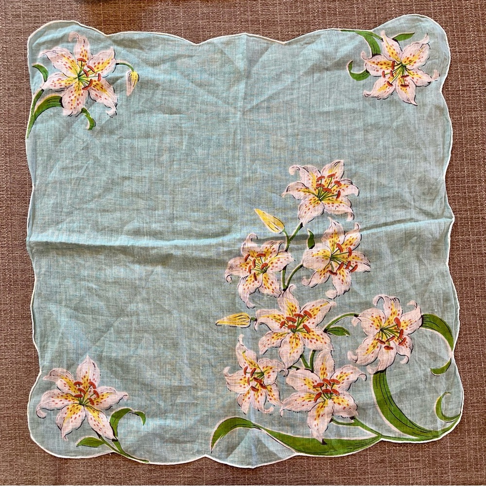 Vintage Handkerchief Bundle - Picture 6 of 7